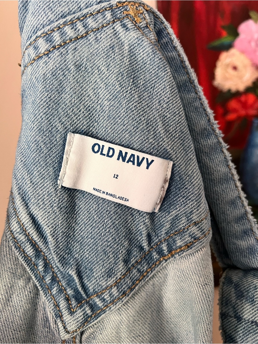Old navy y2k Light Wash Denim Overalls - Classic Bib Style - Picture 8 of 8